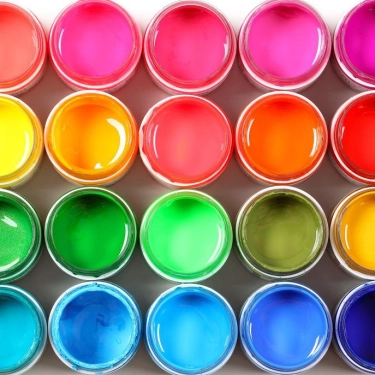 Краски и модельная химия